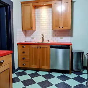 Holiday home Stay Portland - Moab Vibes In Pdx- Walk To Local Coffee & Food, Portland